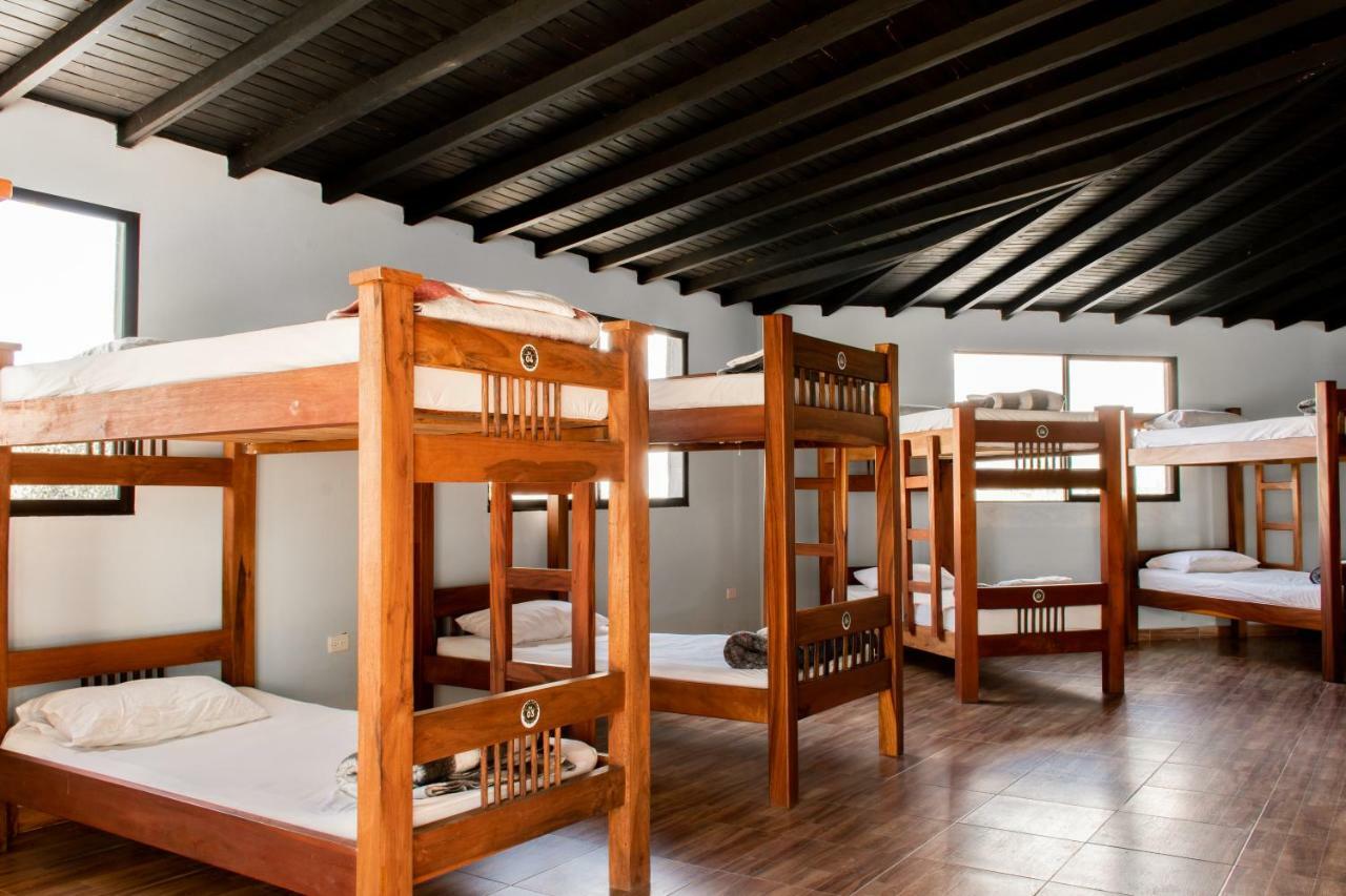 Happy Buddha Hostel & Lodge Guatape Bagian luar foto